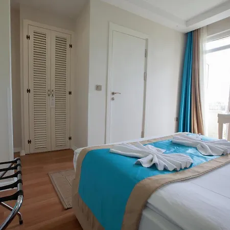 ナサ フローラ ホテル