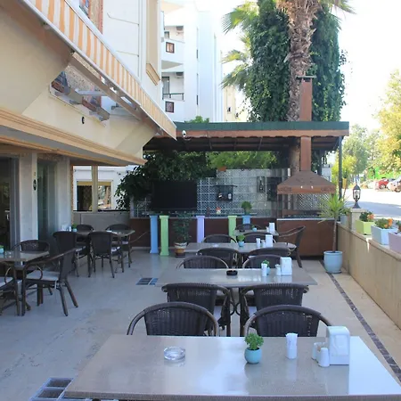 ナサ フローラ 2* アンタルヤ